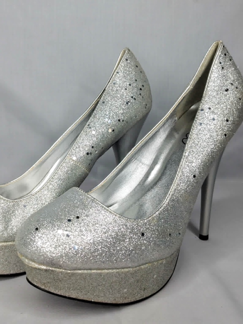 Deb Silver Glitter Rhinestone Platform Pumps Women's Size 10 Prom Wedding Heels